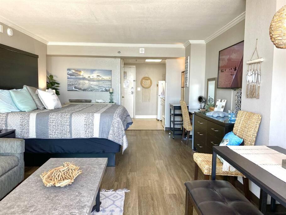 *Oceanfront Retreat*King Bed *Great Pools, Hot Tubs+++*O41 Villa Myrtle Beach Kültér fotó