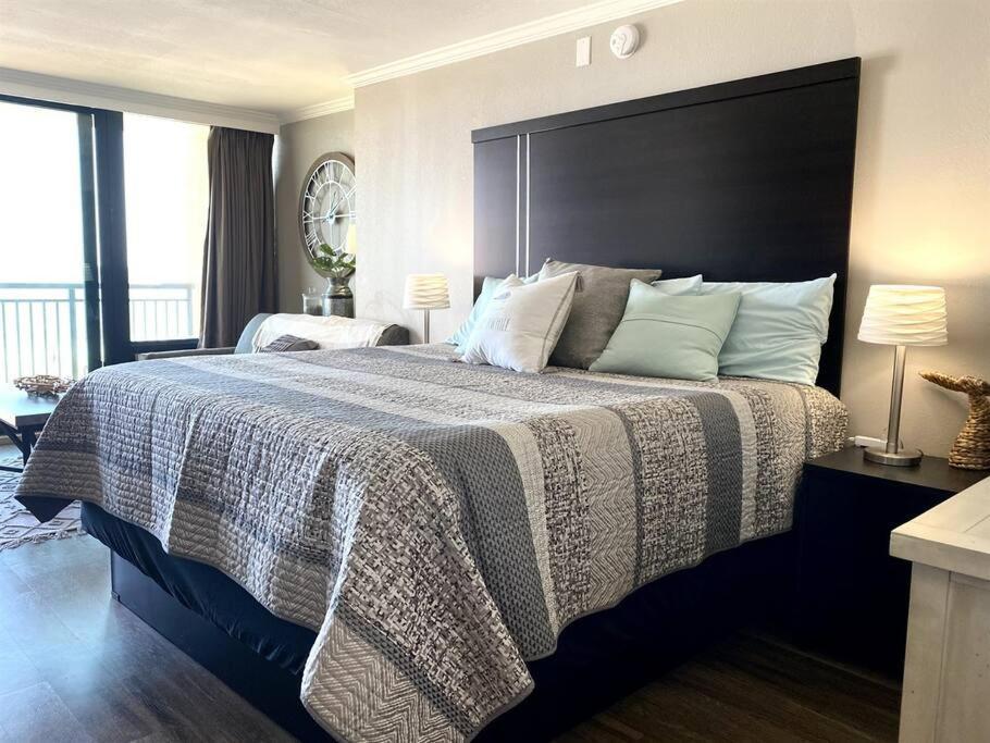 *Oceanfront Retreat*King Bed *Great Pools, Hot Tubs+++*O41 Villa Myrtle Beach Kültér fotó