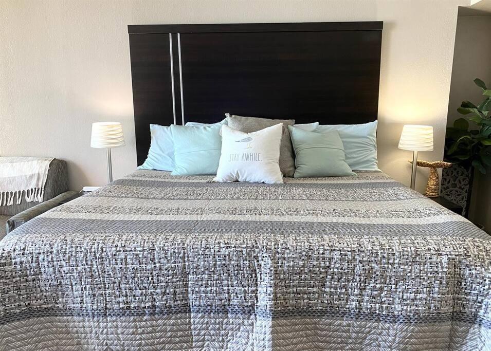 *Oceanfront Retreat*King Bed *Great Pools, Hot Tubs+++*O41 Villa Myrtle Beach Kültér fotó