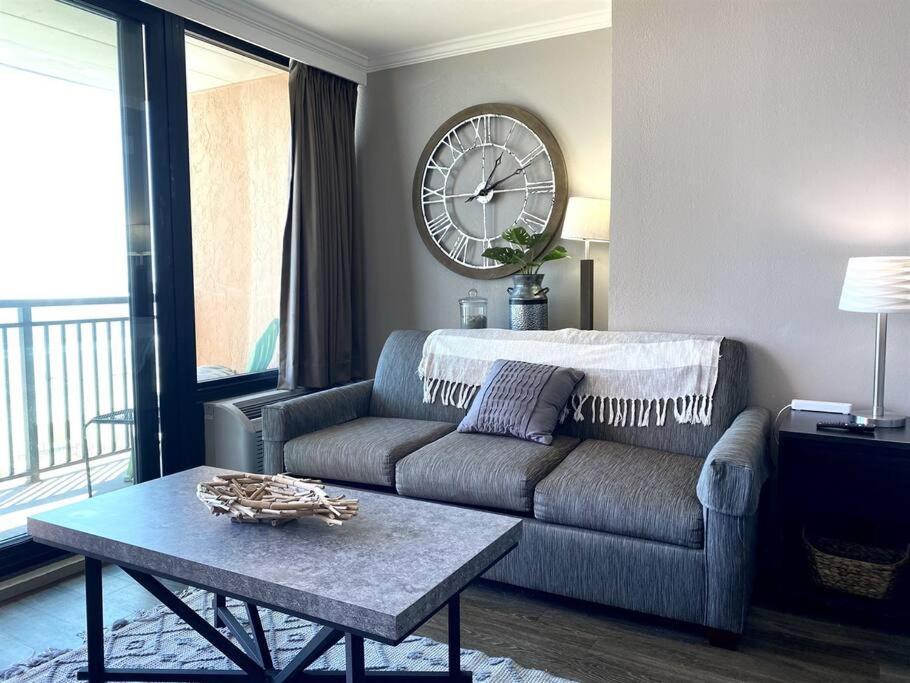 *Oceanfront Retreat*King Bed *Great Pools, Hot Tubs+++*O41 Villa Myrtle Beach Kültér fotó